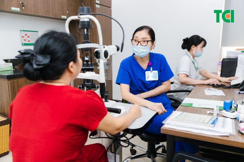 triệu chứng của đau mắt đỏ