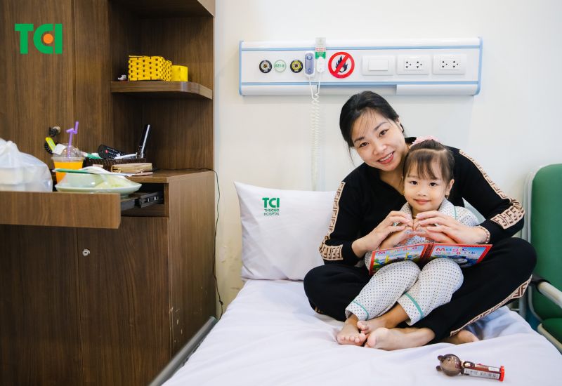 Có nên tiêm vắc-xin không: Giải đáp chi tiết thắc mắc
