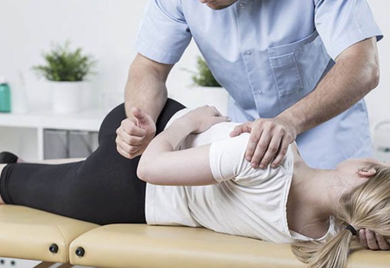 gãy xương cánh tay không nên nắn chỉnh ở cơ sở không uy tín