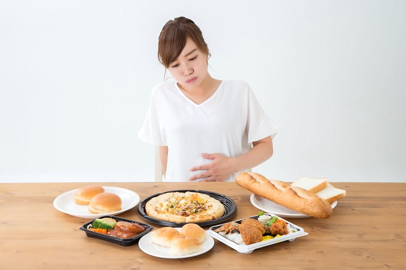 Nguyên nhân gây ợ hơi vào buổi sáng