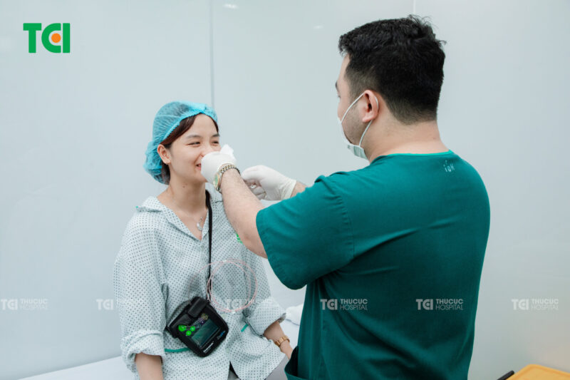Cách phòng ngừa và điều trị ợ chua an toàn