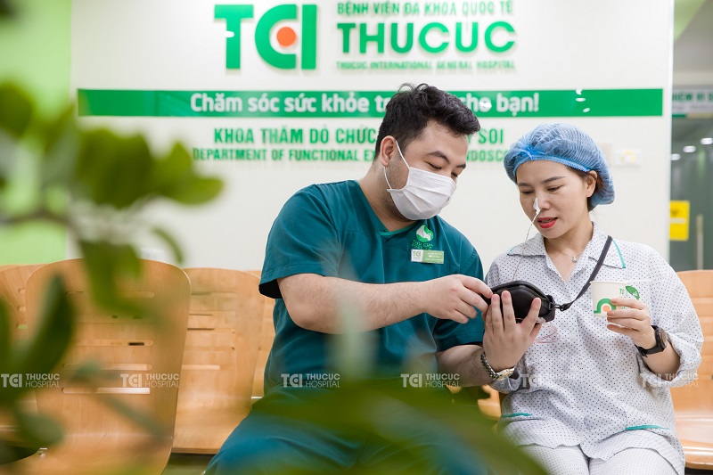 Chẩn đoán tình trạng ợ hơi có mùi tanh như thế nào?