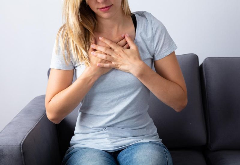 Dấu hiệu nhận biết bệnh trào ngược qua tình trạng ợ hơi