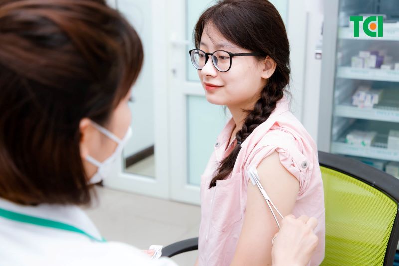 Việc tiêm phòng viêm gan B được xem là cách bảo vệ hiệu quả nhất.