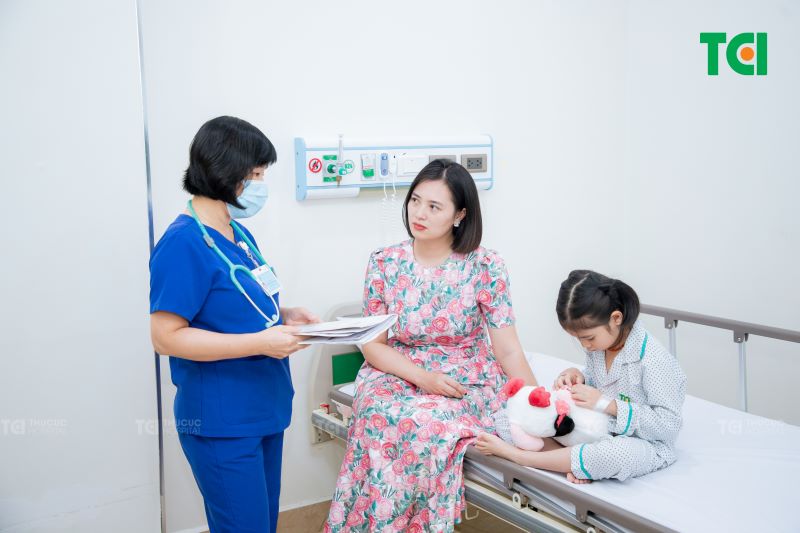 Bệnh viêm phế quản này có thể xuất hiện ở cả người lớn và trẻ em.
