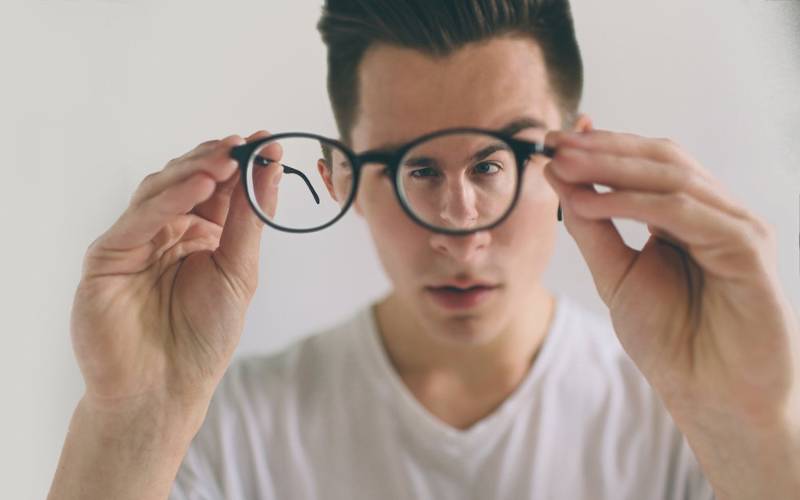 Cắt tròng kính giá rẻ ở đâu