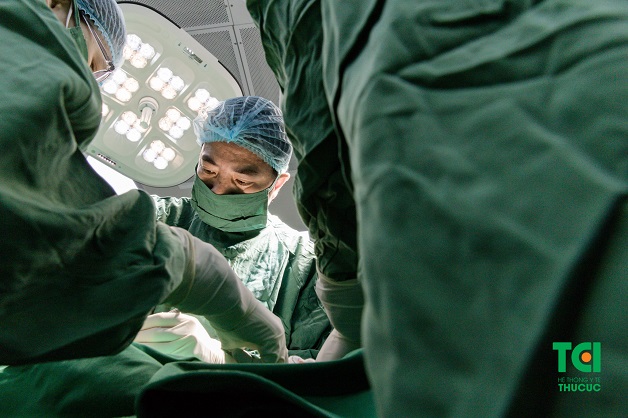 Bóc tách u thành âm đạo an toàn và hiệu quả tại Thu Cúc