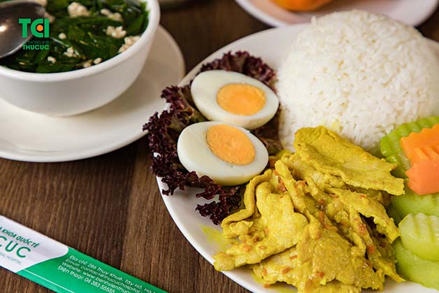 Một số thực phẩm giúp phục hồi vết thương, tăng cường đề kháng cho mẹ cần được bổ sung vào giai đoạn này