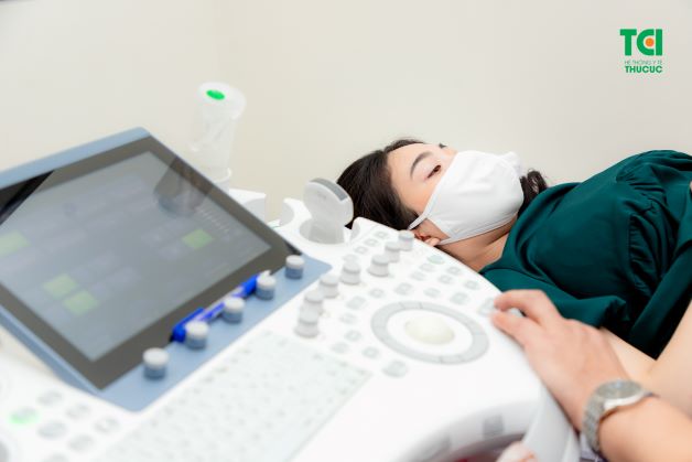 Khi nghi ngờ tử cung có các nang, bác sĩ Sản khoa sẽ chỉ định người bệnh thực hiện siêu âm để kiểm tra để xác định chính xác bệnh