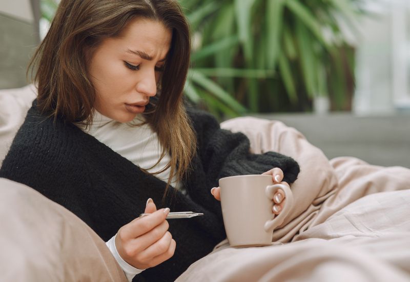 Trong một số trường hợp, nguy hại từ tác dụng phụ hoặc biến chứng lại áp đảo lợi ích mà vắc-xin mang lại.