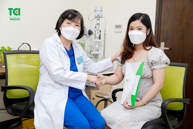 Có cần khám mắt định kỳ