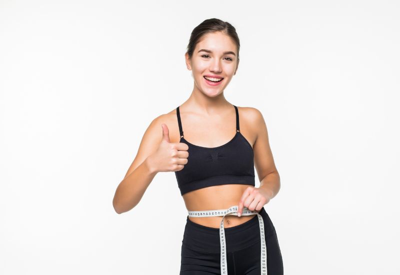 Một lợi ích khác của đu đủ mà ít người biết đến là khả năng hỗ trợ giảm cân và kiểm soát cholesterol.