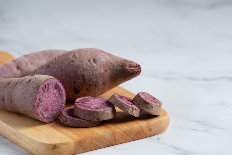 Khoai lang được nhiều đối tượng ưa thích vì mùi vị khá ngon.