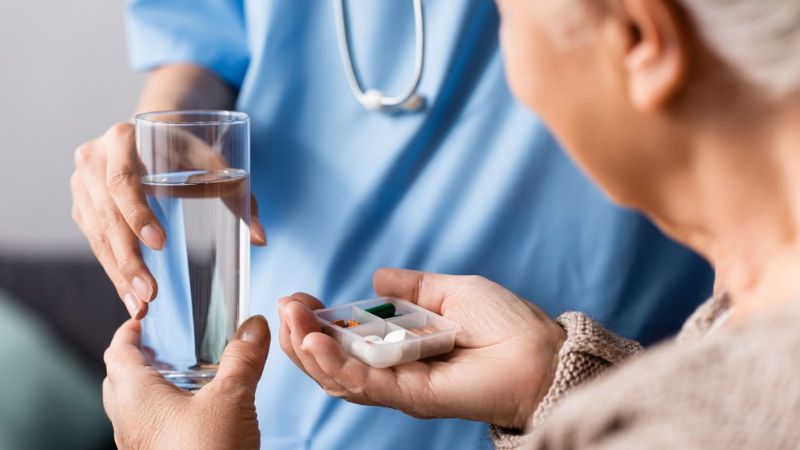 Điều trị bệnh Parkinson bằng cách dùng thuốc