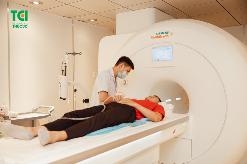 Làm sao để chẩn đoán chính xác tình trạng đứt dây chằng chéo trước khớp gối?