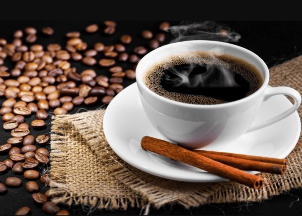 Cafe giúp tăng cường tỉnh táo, cải thiện sự tập trung.