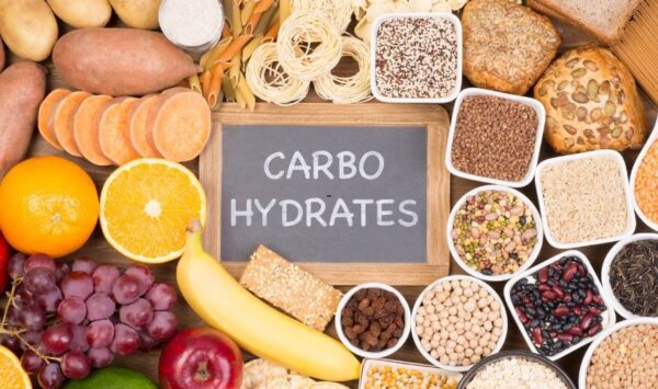 Carbohydrate, thường được gọi là carbs, là một nhóm chất dinh dưỡng đa lượng bao gồm carbon, hydro và oxy.