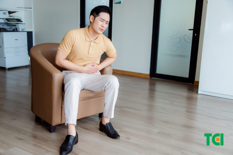 Khi nào nên đi khám nếu bị sỏi đường tiết niệu?