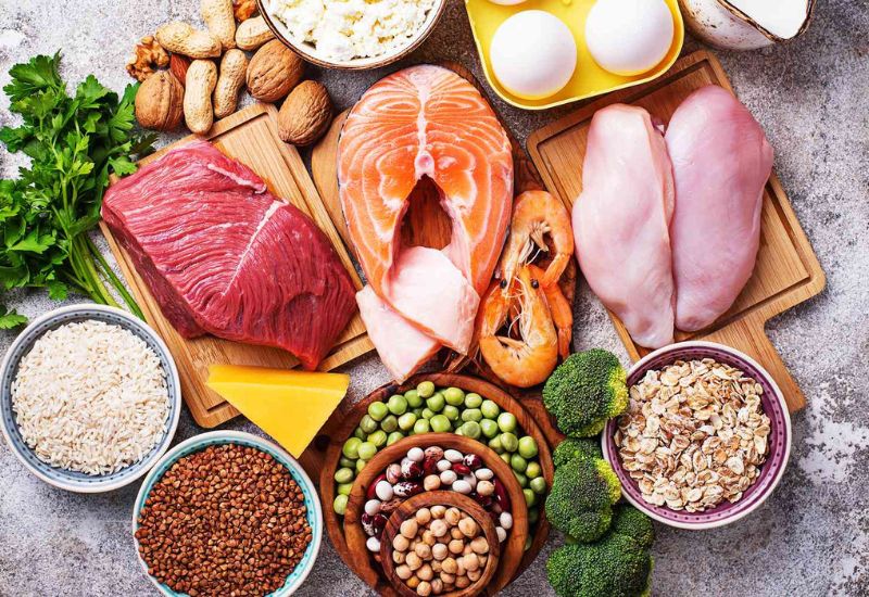 Đủ protein trong chế độ ăn giúp cải thiện sức khỏe và phát triển cho trẻ thấp còi.Đủ protein trong chế độ ăn giúp cải thiện sức khỏe và phát triển cho trẻ thấp còi. Đủ protein trong chế độ ăn giúp cải thiện sức khỏe và phát triển cho trẻ thấp còi.