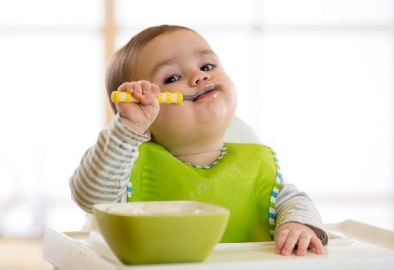 Nếu cho bé ăn quá nhiều thịt, thay vì tốt, điều này có thể gây hại cho sức khỏe của bé.