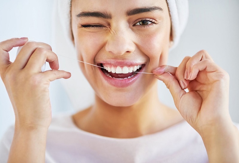 Nên chủ động vệ sinh răng miệng thường xuyên ngăn ngừa bệnh lý 