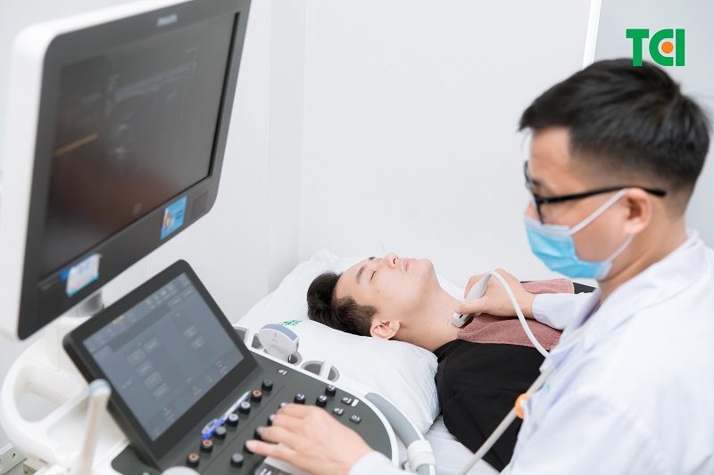 chữa khỏi ung thư tuyến giáp