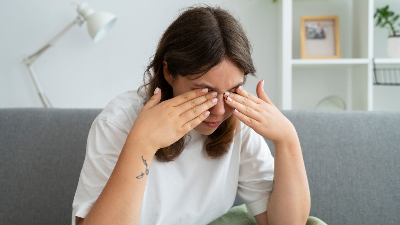 Điều trị viêm kết mạc mùa xuân: Hiểu biết và giải pháp hiệu quả