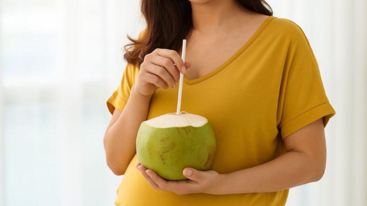 Giải đáp: bà bầu uống nước dừa trước hay sau ăn thì tốt