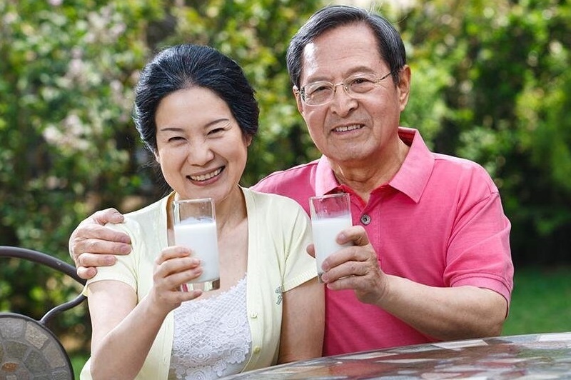 đau khớp gối uống canxi được không