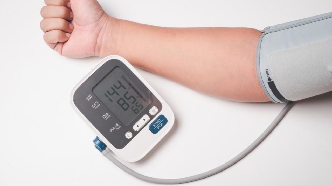 Tại sao sáng ngủ dậy huyết áp cao hơn bình thường