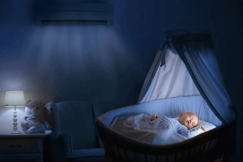 Dùng điều hòa không đúng cách có thể làm tăng nguy cơ khô niêm mạc và các vấn đề hô hấp như viêm mũi, viêm họng, viêm tiểu phế quản hoặc viêm phổi.